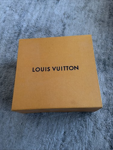 Authentic magnetic louis - authentic,
