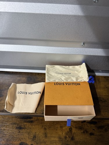 Louis vuitton authentic empty - ,